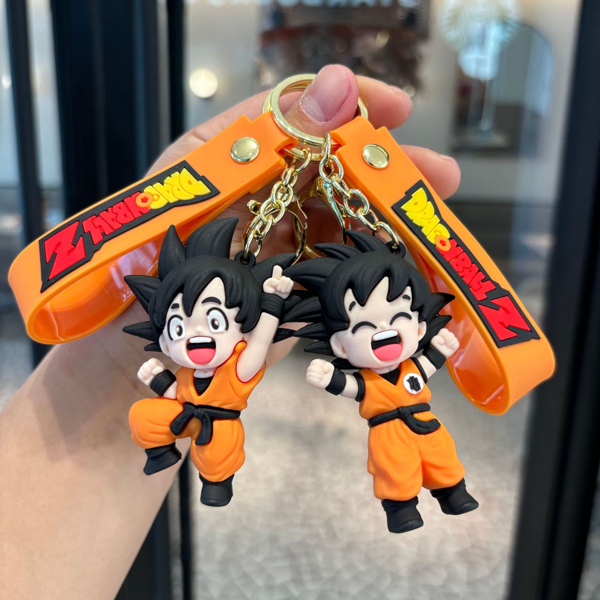 Llavero de Son Goku de Dragon  - Car Accessories In Japan reseña y precio
